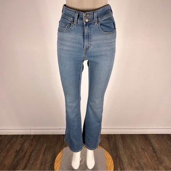 Levi's Light Blue Women's Flare Jeans - Picture 1 of 11
